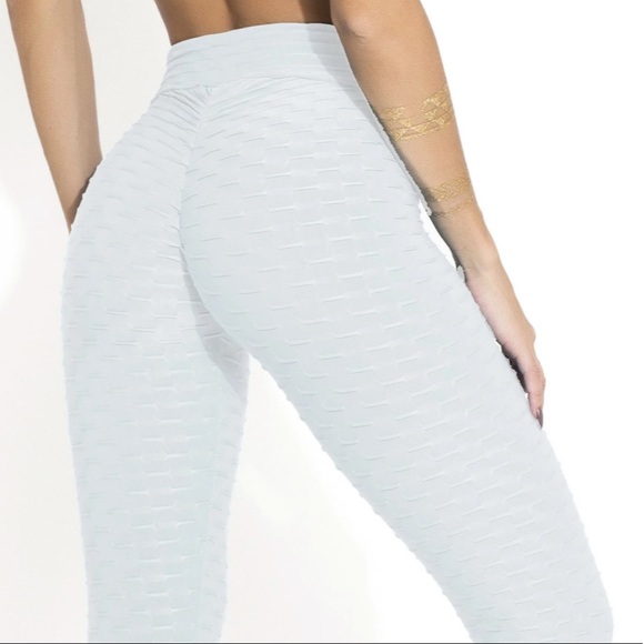 Canoan Brazilian Scrunch Booty Legging - Picture 2 of 4